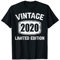 Limitierte Auflage von Vintage und geboren im Jahr 2020 T-Shirt