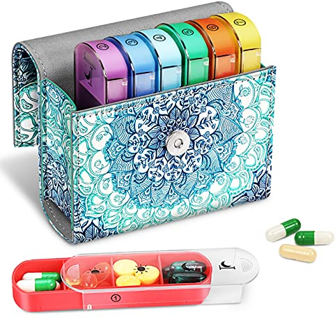 FINPAC Pilulier hebdomadaire avec sacoche en cuir PU, 7 Jours 4 fois par jour Organisateur de pilule de voyage avec carte Nom pour Matin Midi Soir Coucher pour pour vitamines, médecine, Emeraude