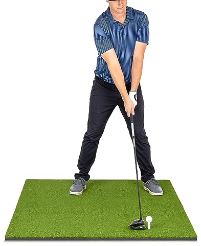 GoSports Golf-Abschlagmatte, hochwertig, 1,5 x 1,2 m, 15 mm Dicke Kunstrasen-Trainingsmatte für Schwungübungen drinnen oder draußen, inklusive 3 Gummi-Tees