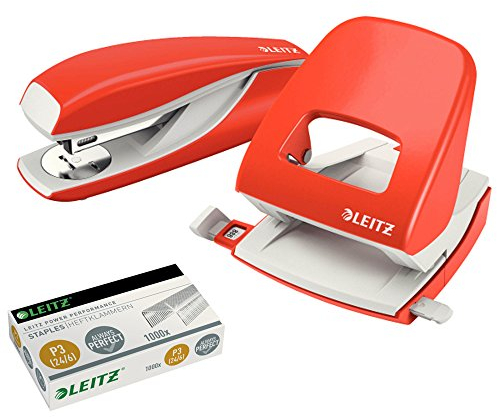 Leitz 5008 NeXXt Series Bürolocher, Metall, bis zu 30 Blatt / Kombi-Set mit Heftgerät + 1000 Klammern extra (hellrot)