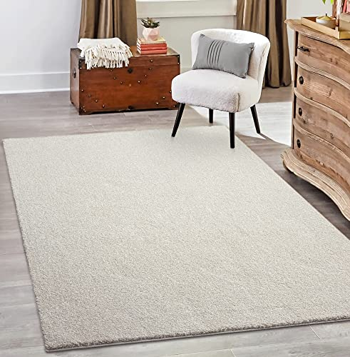 the carpet Grande Moderner Flauschiger Dichter Kurzflor Wohnzimmer Teppich, Supersoft Feeling, Melange Effekt, Eleganter Glanz, Creme, 160 x 230 cm