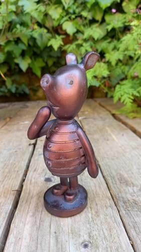 Inspirational Gifting Piglet Garden Sculpture Ornament Decor Statue - 16cm tall. One of htree Winnie-the-Pooh models and friends to collect!