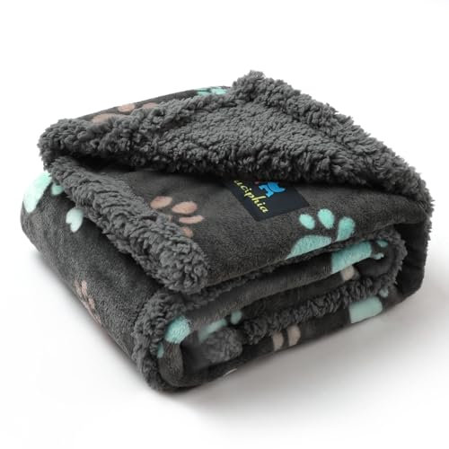 luciphia Wasserdicht Hundedecke Flaushig, Fleece Haustier Decke Waschbar, Outdoor Decke für Hunde Katzen, Schutzdecke für Sofa, Bett Autositz, Möbel Dunkelgraue Pfote L (145 * 165cm)