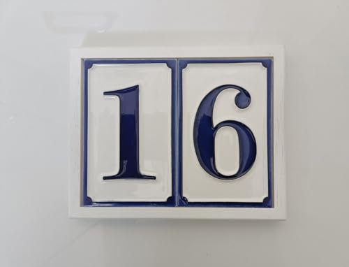 Chiffres italiens peints à la main en céramique bleue avec cadres en bois dur marron et blanc (2 carreaux avec cadre blanc)