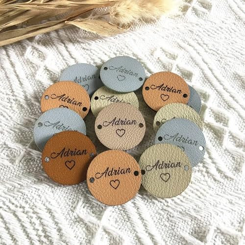 25 Stück Personalisiert Handmade Label Aus Leder Mit Logo/Text, Kleider Etiketten, Handmade Label Zum Annähen Personalisiert, DIY Hüte Taschen Nähen Zubehör (30mm x 30mm)
