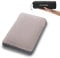 qeedo Comfort Pillow - Travel, kompaktes Reisekissen aus Memory Foam (38 x 28 cm) komprimierbar, waschbarer Bezug aus Polyester, Campingkissen, für Camping-, Auto-, Zug- oder Flugreisen