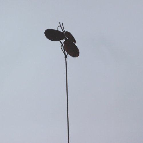 Rost Biene Fliege Dekobiene Gartenstecker Rostdeko, 92 cm