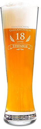 AMAVEL Weizenbierglas mit Gravur zum 18. Geburtstag - Personalisiert mit Namen - 0,5l Bierglas – individuelles Weizenglas als Geburtstagsgeschenk für Männer zur Volljährigkeit