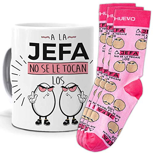 Taza y trio de calcetines, originales y personalizados, regalo divertido. A la jefa no se le tocan los huevos. 1 calcetin gratis por el que se te pierde