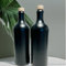 DARLUX 2 Stück hochwertige Steinzeugflaschen schwarz-matt 750 ml mit Holzgriffkorken zum befüllen von Ölen oder Spirituosen. Steinzeugkrug Made in Germany
