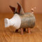 Staboos Deko Schweinchen Figuren 65 mm - Astholzschwein Deko aus nachhaltigem europäischen Holz - Einzigartige Deko Schwein in Geschenkverpackung - Süße Holzschwein