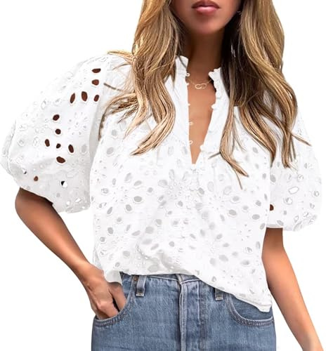 Melwod - Camisetas de verano para mujer, estilo elegante y casual, manga corta tipo farol, cuello en V, con aberturas, encaje bordado, camisetas con botones, color blanco, talla grande