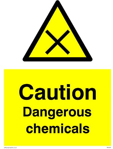 Warnschild mit englischer AufschriftWarning Dangerous Chemies