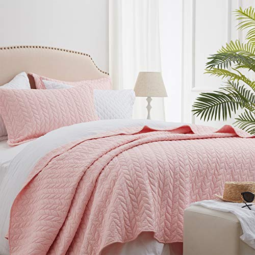 SunStyle Home Parure de lit 3 pièces avec Couvre-lit matelassé et réversible pour Toutes Les Saisons - Motif Feuilles brodées - Rose pâle (1 Couette et 2 taies d'oreiller) (228,6 x 243,8 cm)