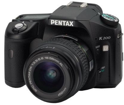 Pentax K200D Digital SLR Camera 10.2 MP (18-55 mm Lens)
