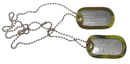 2 Personalisierte US Dog Tags aus Edelstahl mit Edelstahlketten und Camo Silencer Typ 4 im Armeestiel