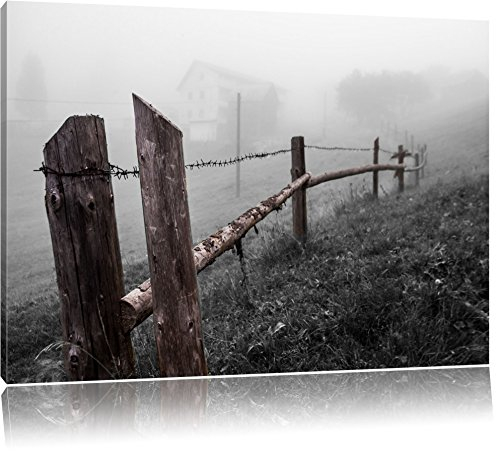 Pixxprint rustikaler Holzzaun mit Stacheldraht B&W, Größe: 120x80cm, Leinwandbild, fertig gespannt, Wandbild, Dekoration, Kunstdruck, kein Poster