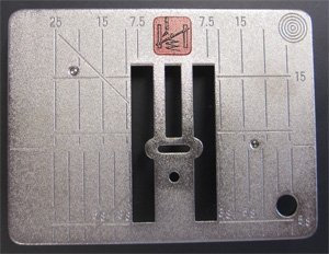 5,5 mm Stichplatte für BERNINA 820 und 830