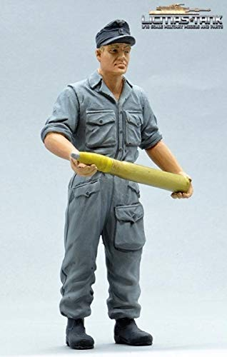 licmas Figur Soldat WW2 Granate in Händen deutsche Panzer und Geschütz Lademannschaft 1:16