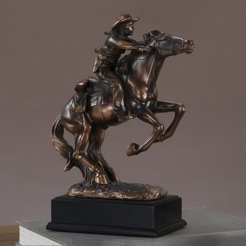 BullMarketGifts Statue, Cowboy, der auf einem Pferd reitet, bronzefarben