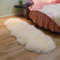 Woolous Schaffell Teppich Echt 180x60cm Natürliche Doppelte Neuseeland Fellteppich Extra Dicke Atmungsaktive Flauschige Fläche Teppich für Wohnzimmer – Ideal für Stuhl, Bettseite und Sofa