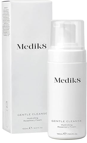 Medik8 Gentle Cleanse - Mousse hydratante au romarin - Démaquillant et nettoyant infusé à la gycérine - 150 ml