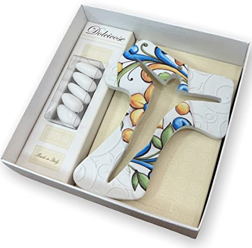 Regalami. Shop Kreuz Tau aus Carrara-Marmor mit geprägtem Friese und Keramik-Druck, komplett mit Box, Konfekten, personalisierte Karte und Organza-Band (14)