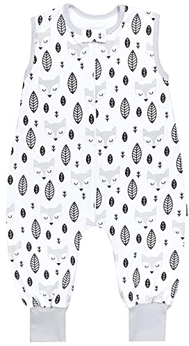 TupTam Sommerschlafsack Baby mit Füßen – Leichter Schlafsack Baby Sommer 0.5 TOG, OEKO-TEX, Farbe: Füchse Grau, Größe: 104-110