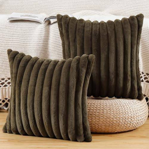 Madizz 2er Set Kunstpelz Plüsch Dekorative Kissenbezüge Flauschig Gestreifte Weich Dekorative Kissenbezug für Sofa Schlafzimmer Kissen Shell Dunkelbraun 65 x 65 cm