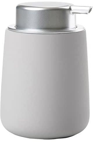 Zone Denmark Nova Seifenspender fürs Badezimmer, Spender aus Porzellan für Handseife/Flüssigseife, Durchm. 8 cm, Höhe 11,5 cm, Fassungsvermögen 250 ml, Soft Grey