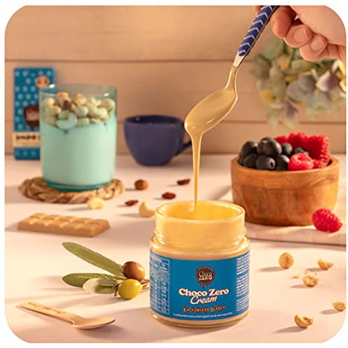 Crema proteica Choco Zero Nocciolato Bianco: Cioccolato bianco e Nocciole tostate. Senza Zuccheri Aggiunti. Senza glutine. Formato da 250g.