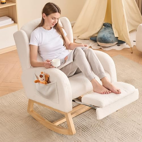 DEKKETO Teddy Stillsessel Schaukelstuhl mit Fußstütze & Seitentasche, Weiß | Leises Schaukeln, Große Sitzfläche, hohe Rückenlehne, Massivholzbeine, Rutschfeste Pads, für Wohnzimmer