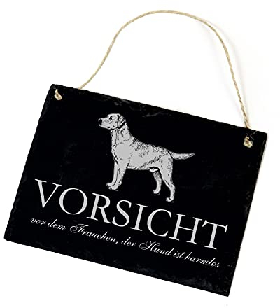 Labrador Retriever Schild aus Schiefer mit Spruch - Vorsicht vor dem Frauchen, der Hund ist harmlos - Hunde Schiefertafel graviert 22x16cm | Dekolando