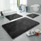 Linden Berg Badematte Anthrazit 70 x 120 cm - Rutschfester Badteppich - Mikrofaser - TPR-Rücken - Oekotex Zertifiziert - Saugfähig - Schnell Trocknend - Waschbar - Pflegeleicht