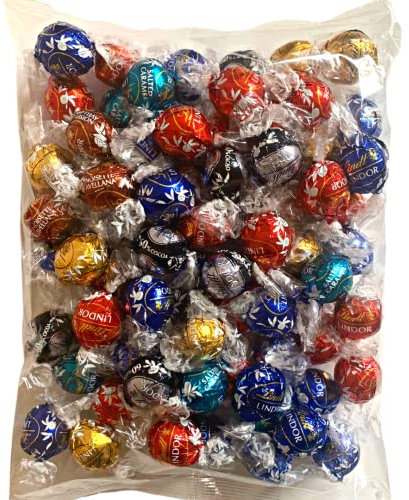 Lindor Idee Regalo Natale - 1Kg Cioccolatini Misti Assortiti - Gusti Assortiti Pistacchio, Fondente, Latte, Bianco, Caramello Salato, Mandorle