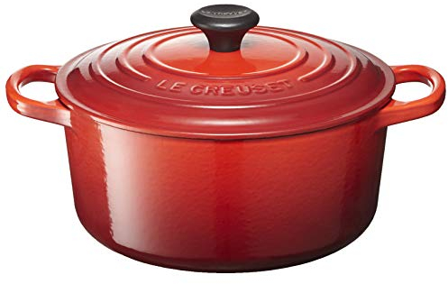 Le Creuset Horno holandés redondo de hierro fundido esmaltado, 4,5 qt., Cerise