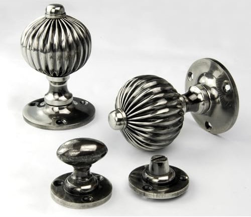 UNDERGROUND PARTS Jones & Grey Vintage Regency Style Solid Brass Reeded Round Door Knobs Handles - Antique Nickel (Bathroom Handles)