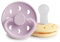 FRIGG Mondphase Silikon Schnuller | Schnuller 2 Packung | Symmetrischer Sauger in Kirschform | BPA-frei | Hergestellt in Dänemark | (Pale Daffodil/Soft Lilac, Größe 2 (6-18 Monate))
