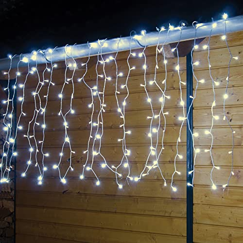 hellum LED Lichterkette Vorhang Außen, verlängerbar Lichtervorhang mit Steckdose, Basis-Set mit 3m Netzkabel, 1,5 * 2m 320 LEDs, Kabel weiß Weihnachtsbeleuchtung für Garten, Party <59lm 555424
