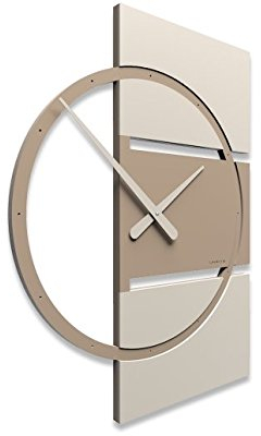 CalleaDesign - Große, Moderne ausgefallene Wanduhr für den Wohnzimmer und Küche XXL-Wanduhren in modernem Design, Modell Adam, 45 x 60 cm, deutsches Funkuhrwerk (lattefarbig), geräuschlos.