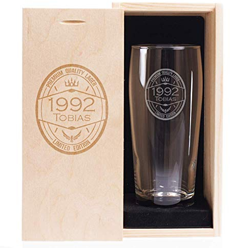 Amikado Coffret Verre à bière Anniversaire personnalisé avec Une année de Naissance