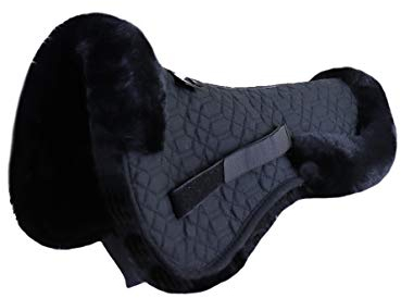 Engel Reitsport | SAKIS2-M-SCH-SCH | Sattelkissen mit echtem Merino Lammfell | mit Fellrand vorne und hinten | Steppstoff schwarz Fell schwarz Grösse M