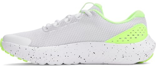Under Armour Jungen Grundschule Surge 4, leichte und atmungsaktive Laufschuhe, gepolsterte Joggingschuhe für langen Komfort,White / Hyper Green / Black,39