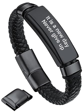 Bandmax personalisiertes Schildarmband Herren Faux Lederarmband ID-Armband 21cm Wachsschnur Wickelarmband Modeschmuck Accessoire für Geburtstag Weihnachten