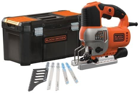 Black & Decker con valigetta e 5 lame Seghetto alternativo