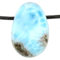 Echter Larimar Tropfenanhänger mit gewachstem Baumwollband - Gebohrter Trommelstein - Drehverschluss aus Edelstahl (Larimar, 55)