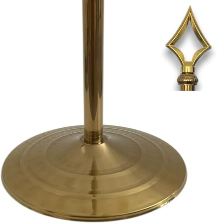 Pied pour drapeau avec mât et épandeur en inox finition dorés. Poids pied 1,2kg. Mât avec pointe lance. Hauteur max. 250cm. Idéale pour drapeaux d’intérieur, bureaux et salles de réunion. Code C6-L