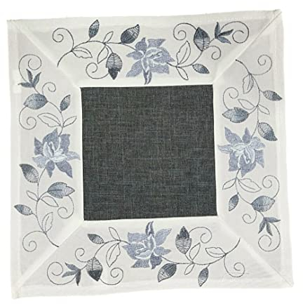 Westernlifestyle Tischläufer 40 x 40, Silber/Grau/Weiss/Rot - Bestickt mit Rosen - 100% Polyester - Pflegeleicht - Waschbar bei 40 Grad - Modern Floral - Blumig - Quadratisch - Abgerundet