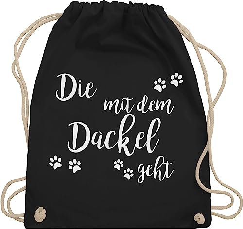 Turnbeutel Rucksack - Sprüche Statement - Die mit dem Dackel geht weiß - Unisize - Schwarz - statements dachshund tasche sprüchen dackelmotiv stoffbeutel aufschrift hundemotiv stoffrucksack