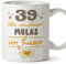 MUGFFINS Tazas 39 Cumpleaños - En Español - Feliz Cumpleaños Molas un Huevo - 11 oz / 330 ml - Regalo original y divertido